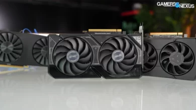 کارت گرافیک ASUS DUAL RTX 4060 در وسط، RX 7600 در راست و Arc A750 در چپ - منبع: Gamers Nexus