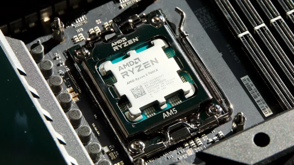 پردازنده Ryzen 5 7600X در سوکت AM5