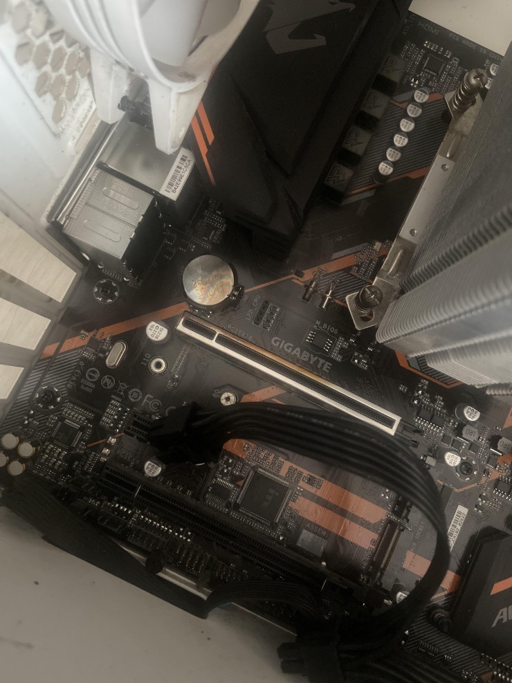 سوختن کارت گرافیک RTX 4060 Ti